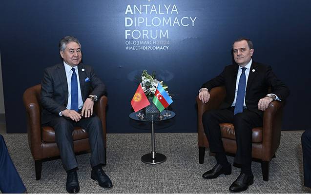 XİN rəhbəri Türkiyədə qırğız həmkarı ilə görüşdü - FOTOLAR