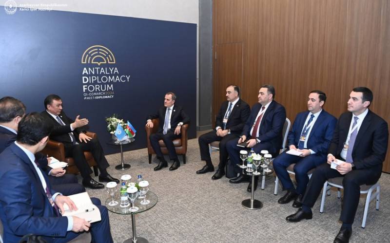 Ceyhun Bayramov TDT-nin Baş katibi ilə görüşdü 