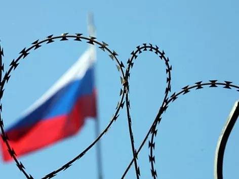 Bu ölkə 11 marta kimi ölkəni tərk etməyən Rusiya nömrəli avtomobilləri müsadirə edəcək