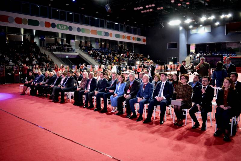NDU Dünya Robot festivalının ölkə təmsilçisi qismində Avrasiya çempionatı keçirir - FOTO
