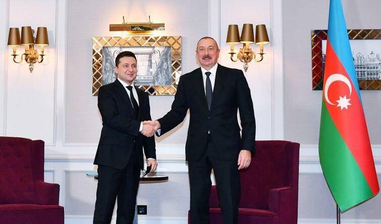 Zelenski İlham Əliyevi təbrik etdi 