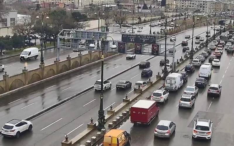 Bakıda bu yollarda tıxac var - SİYAHI