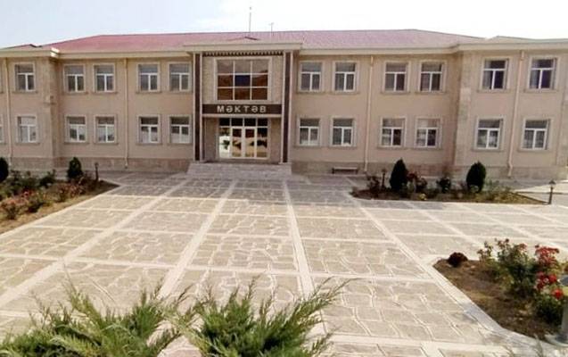 Məktəb direktoru işdən çıxarıldı 