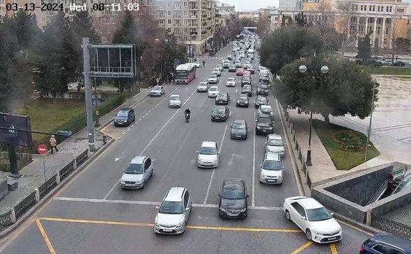 Bakının bu yollarında tıxac var - SİYAHI