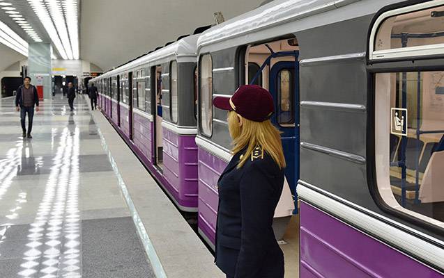 3 əcnəbi metronun deposunda əmlaka ziyan vurdu