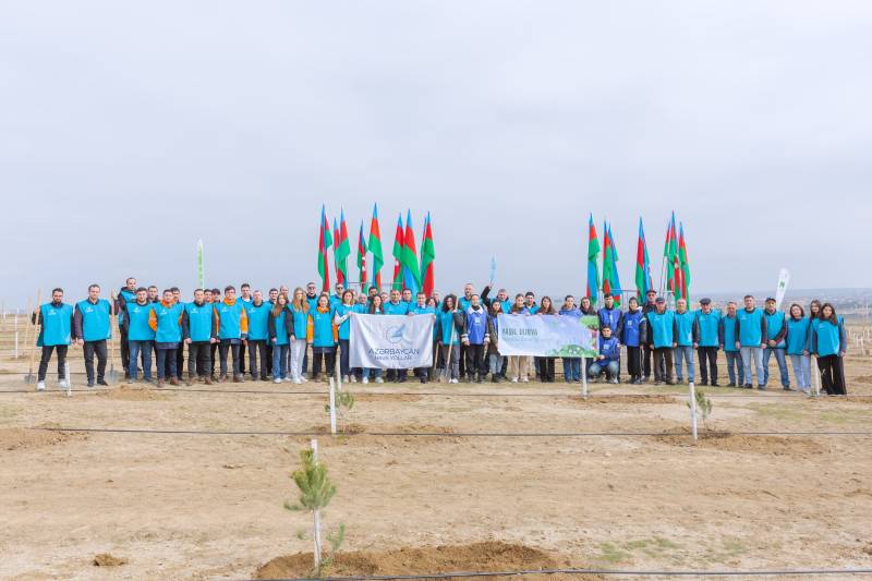 AZAL əməkdaşları “Yaşıl dünya naminə həmrəylik ili” çərçivəsində 600-dən çox ağac əkiblər - FOTO/VİDEO