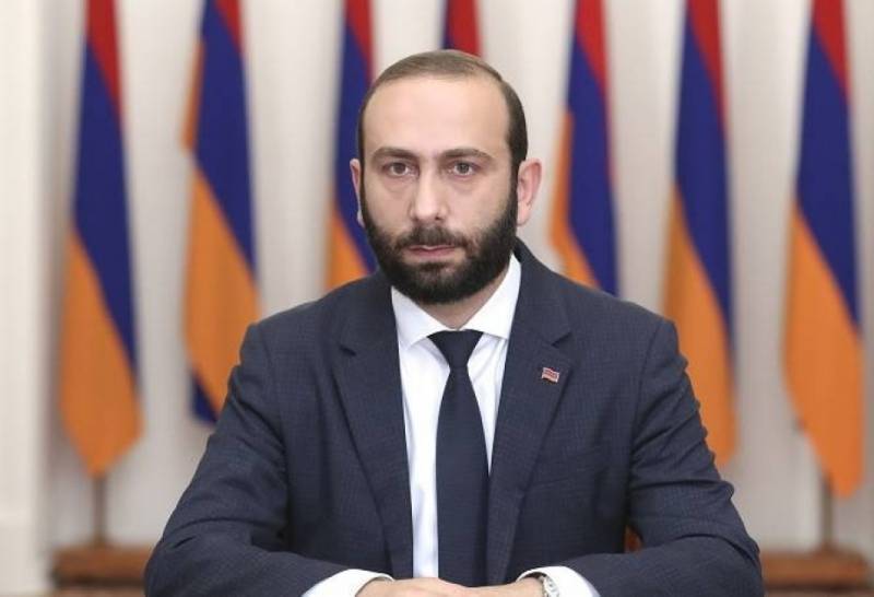 Ermənistan Uruqvayda səfirlik açır - Mirzoyan ora getdi