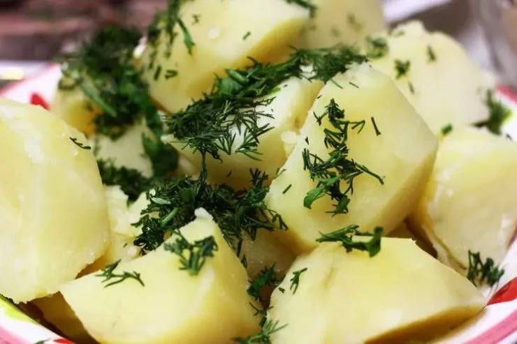 Kartofu qaynadanda soda əlavə edin - MƏTBƏX SİRRİ