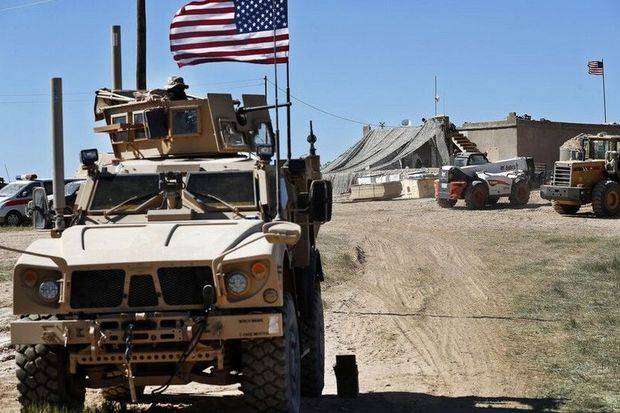 ABŞ-nin Suriyadakı bazası raket atəşinə tutuldu