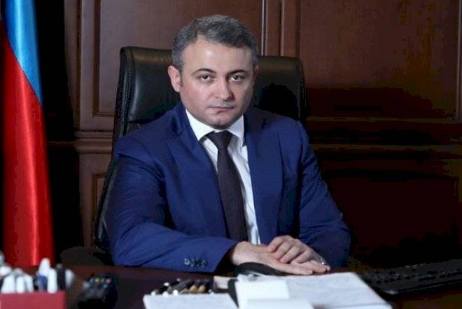 Rövşən Məmmədov tanınmış jurnalisti təhqir edən əməkdaşını işdən qovdu - FOTOLAR