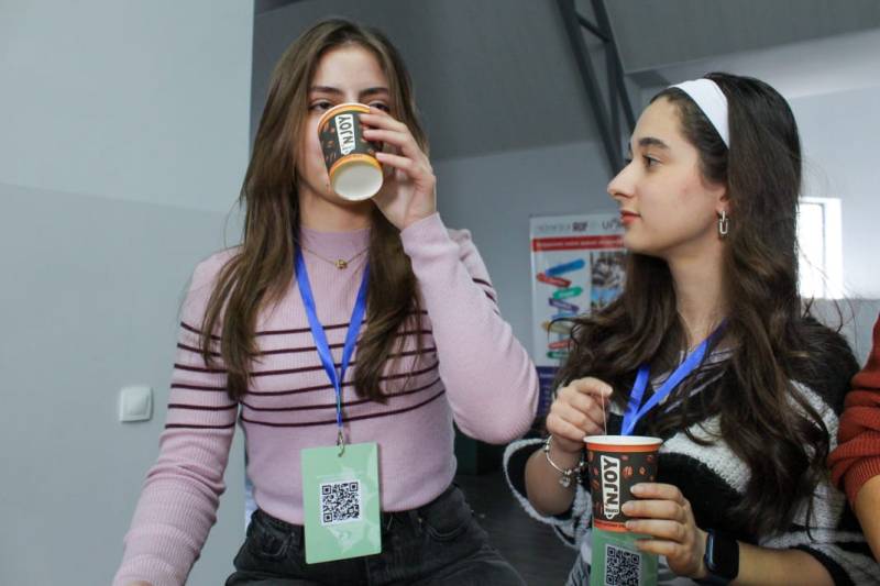 “Coffee ‘N Joy” Avropa Gənclər Parlamentinə dəstək oldu - FOTOLAR