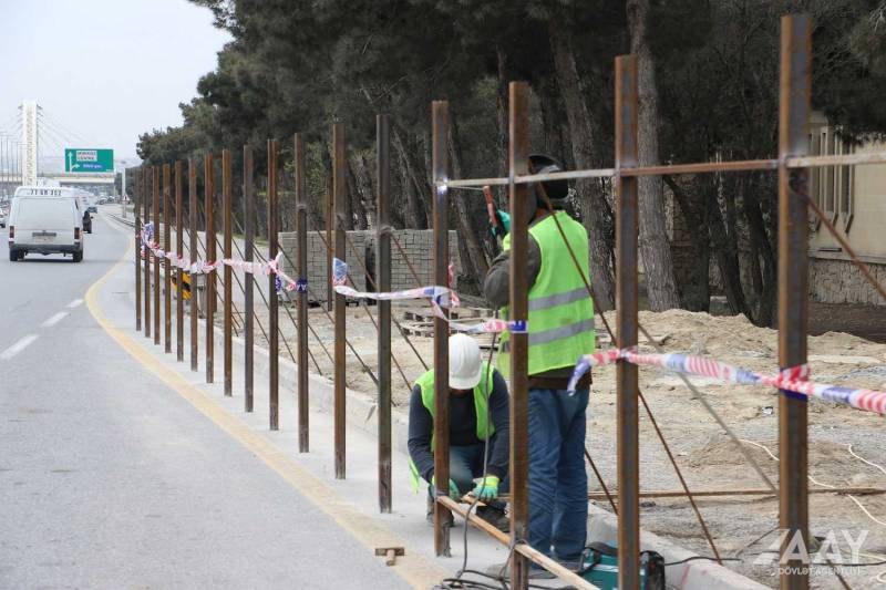 Yeni yerüstü piyada keçidinin inşasına start verildi - FOTOLAR