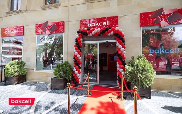 “Bakcell” Fəvvarələr meydanında yeni innovativ mağazasını təqdim etdi - FOTOLAR