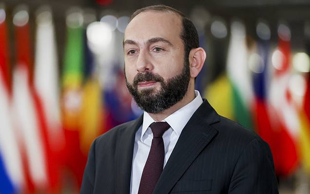 Mirzoyan Bəhreynə getdi 