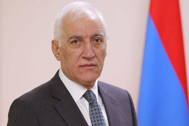 Ermənistan prezidenti ABŞ-yə işgüzar səfərə getdi