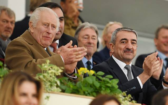 Elçin Quliyev III Çarlzla bir arada - FOTOLAR