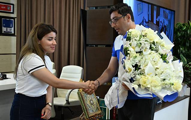 Nazir Ülviyyəni qəbul etdi 