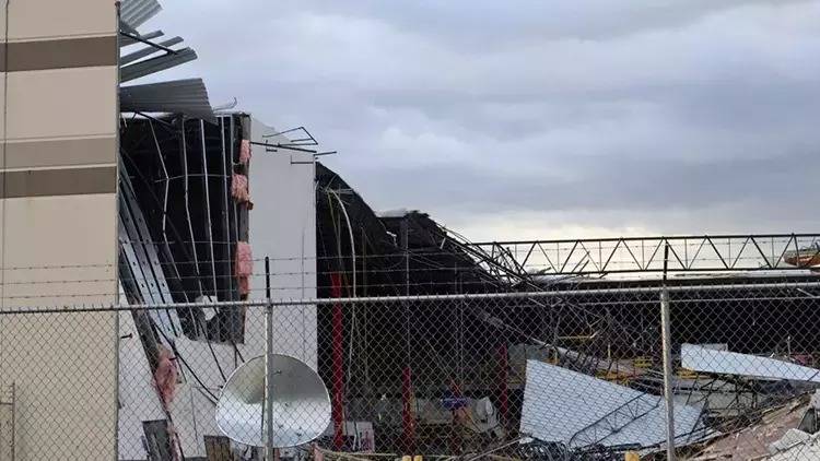 ABŞ-da tornado kabusu! Yük anbarı çökdü: 50 nəfər içəridə qaldı