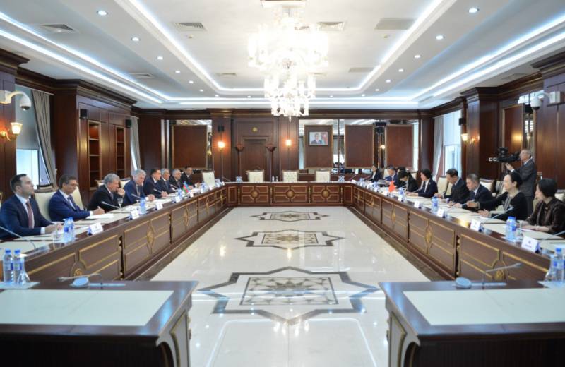 Milli Məclisdə Çin deputatları ilə GÖRÜŞ