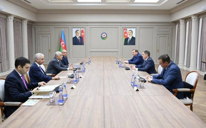 Əli Əsədov belaruslu həmkarı ilə müzakirələr apardı