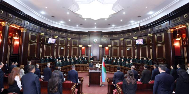 Ali Məhkəmədə yeni təyin olunmuş hakimlərin andiçmə mərasimi keçirildi - FOTOLAR