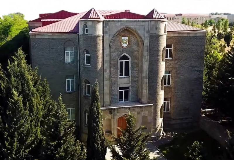 Hərbi kolleclərə QƏBUL