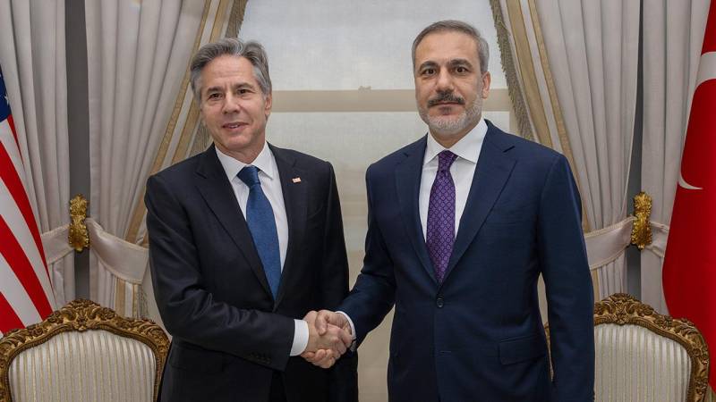 Hakan Fidan  amerikalı həmkarı ilə DANIŞDI