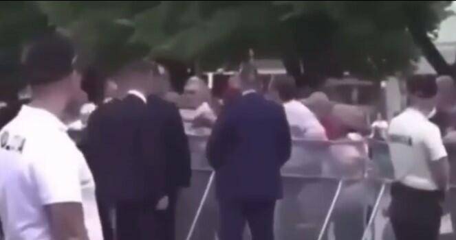 Baş nazirin güllələnmə anı - VİDEO