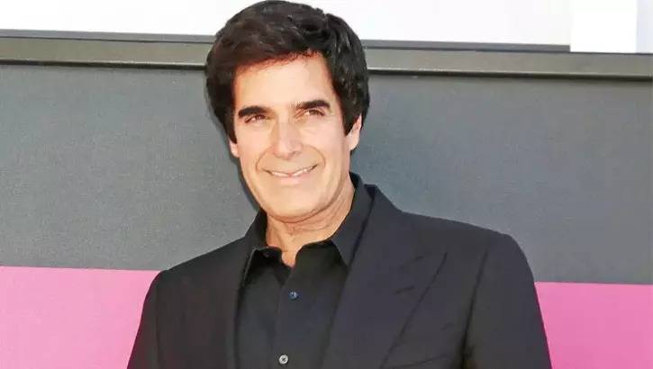 Məşhur illüziyaçıya 16 qadından təcavüz ittihamı