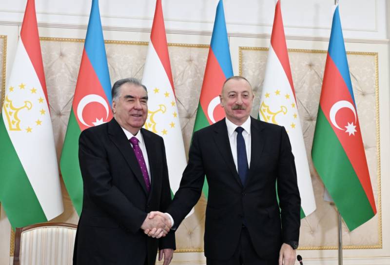 Azərbaycan və Tacikistan prezidentləri mətbuata bəyanatlarla çıxış etdilər - FOTO