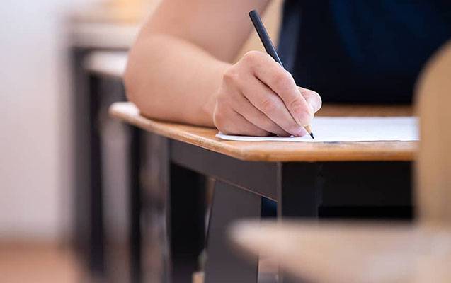 580 şagirdin yazı işinə düzəliş edildi 