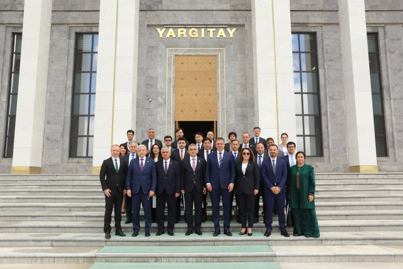 Vəkillər kollegiyalarının rəhbərliyi Türkiyə məhkəmə hakimiyyətinin rəhbər şəxsləri ilə görüşüb - FOTO