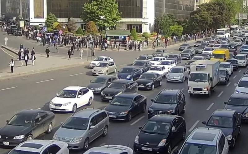 Hazırda tıxac olan yolların SİYAHISI