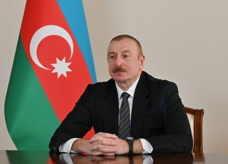 Əlcəzair Prezidenti Azərbaycan liderini təbrik etdi