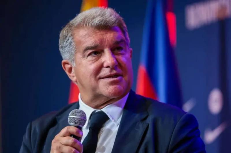 \"Barselona\" klubunun prezidenti Zəfər parkını ziyarət etdi - FOTO