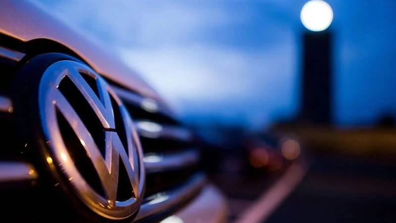 \"Volkswagen\" öz zavodunu satdı 