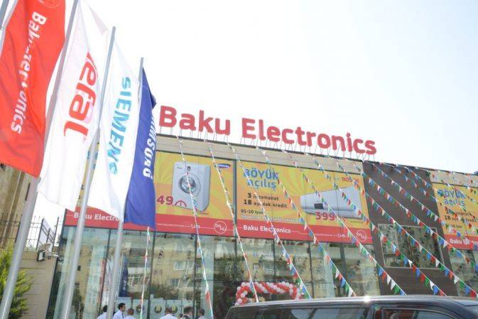 “Baku Elektroniks” qeydiyyatsız telefon satır - FOTOLAR