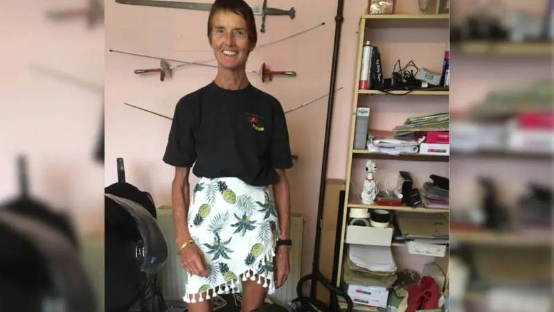 Dünya 48 ildən sonra iş ərizəsinə cavab alan qadından danışır 