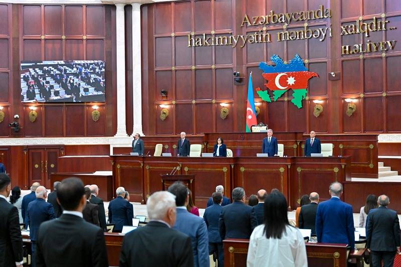 Deputatlara köməkçilər təyin edilib - Bu qədər maaş alacaqlar