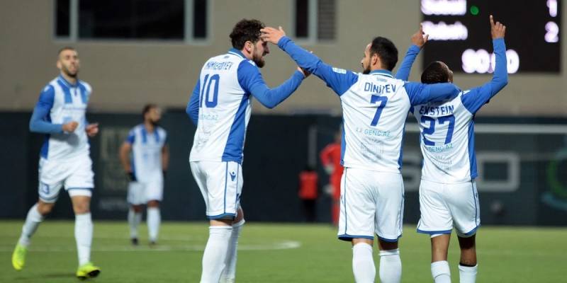 \"Sabah\"ın futbolçusu  əməliyyat olundu - FOTO