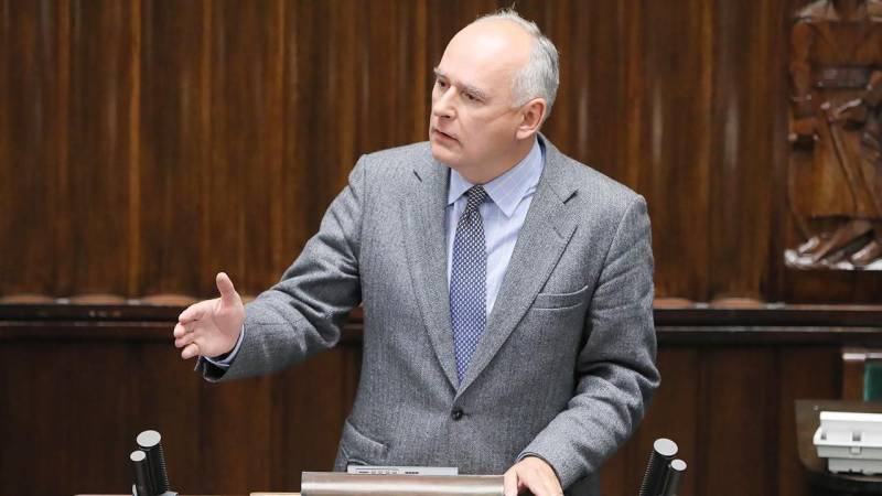 Polşa ukraynalı hərbçilərə təlim keçməyi dayandırdı