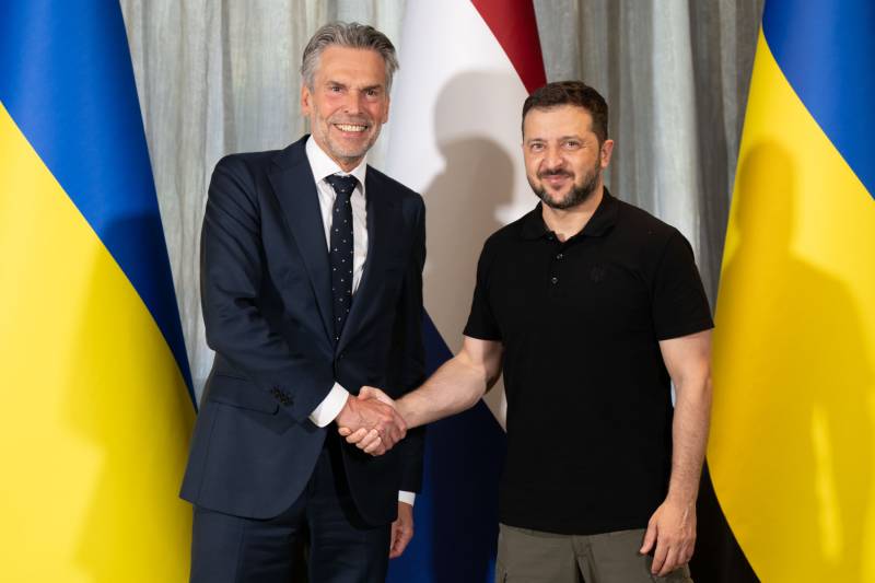 Hollandiya Ukraynaya 200 milyon avrodan çox vəsait ayıracaq - SƏBƏB