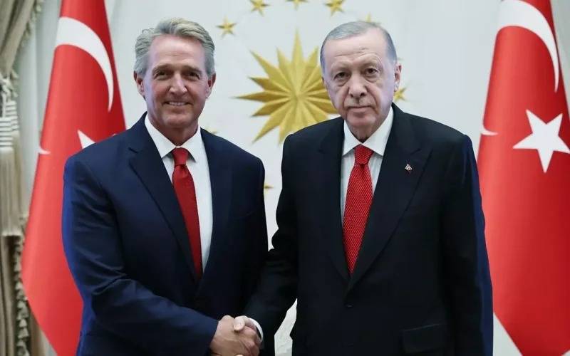 ABŞ səfiri Türkiyəyə şeirlə vida etdi - FOTO