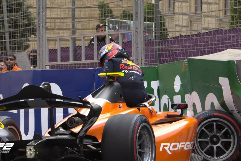 Azərbaycan Qran-prisi: \"Formula 2\" pilotu qəza törədib - FOTO