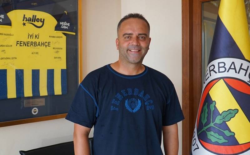 Semih Şəntürk \"Fənərbağça\"dan ayrıldı