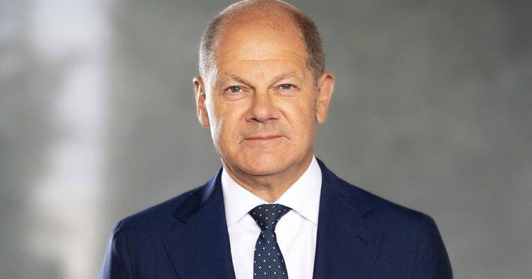 Scholz Trampın idxal tariflərini səhv adlandırır