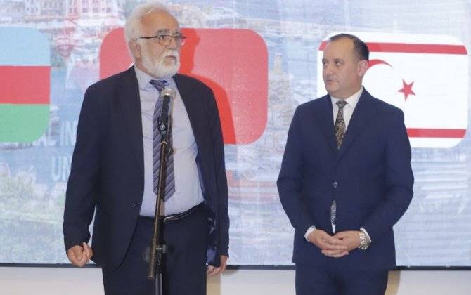 Beynəlxalq Final Universiteti və Azərbaycan media nümayəndələri görüşdü - FOTOLAR