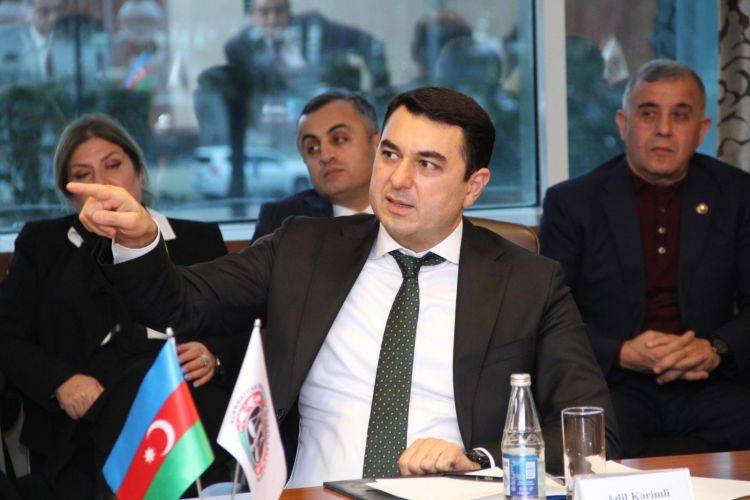 Nazir onu baş rejissor təyin etdi - FOTO