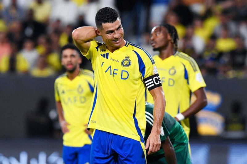 \"Futbol tarixinin ən yaxşı oyunçusu mənəm\" 