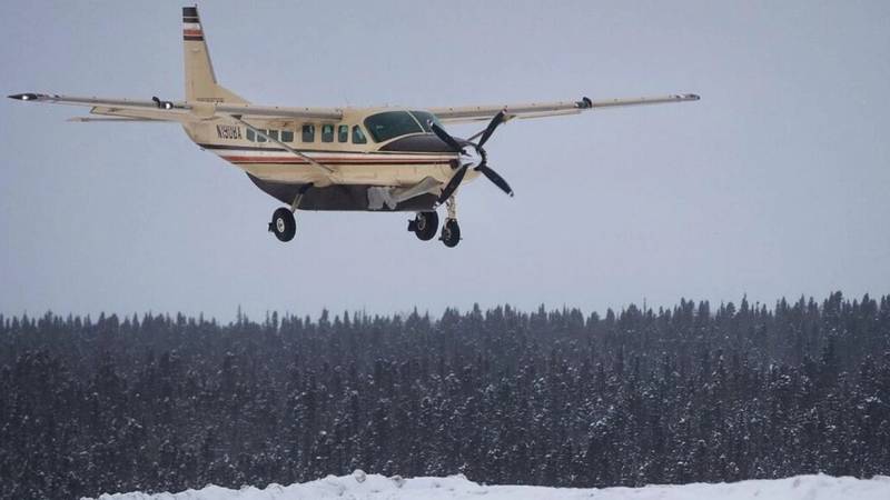 İçində 10 nəfərin olduğu təyyarə yoxa çıxdı 